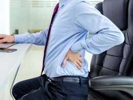 ऑफिस के काम से घंटो बैठे रहने के कारण पॉश्चर हो रहा है खराब तो आज से शुरू करें ये एक्सरसाइज, 20 दिन में अंतर होने लगेगा महसूस