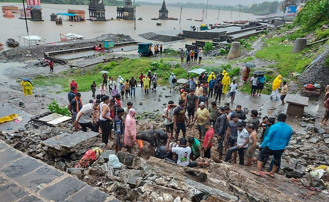 छत्तीसगढ़ में हादसा: निर्माणाधीन दीवार गिरने से सूरजपुर में तीन मजदूरों की मौत