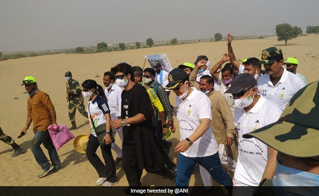 200-Km ''Fit India'' Walkathon Flagged Off In Rajasthan Desert