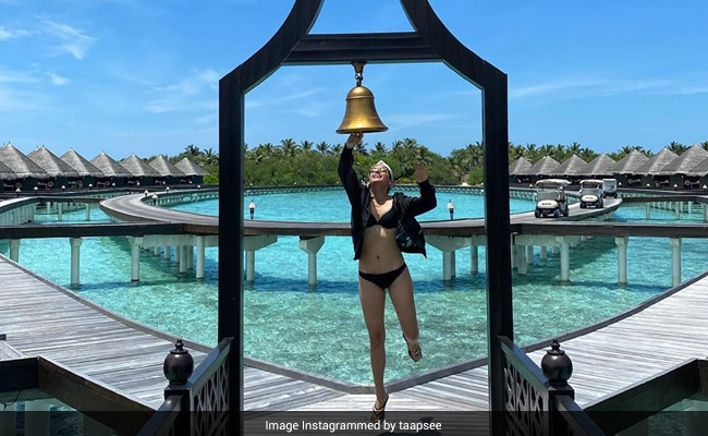 Just A Pic Of Taapsee Pannu "Ringing Out The Bad Times" In Maldives