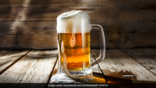 Man Tips USD 3,000 To Restaurant Amid Covid - All He Ordered Was A Beer