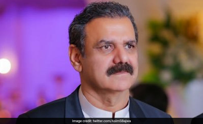 Imran Khan's Top Aide Steps Down Amid Corruption Allegations