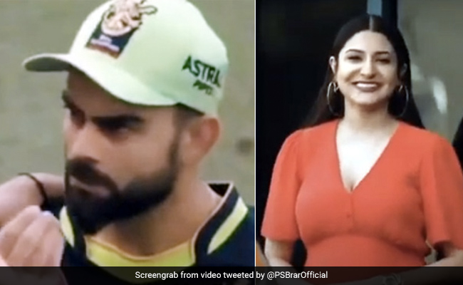 IPL 2020: मैच के बीच विराट कोहली ने अनुष्का से इशारों में पूछा- 'खाना खाया', एक्ट्रेस ने दिया ऐसा जवाब - देखें Video