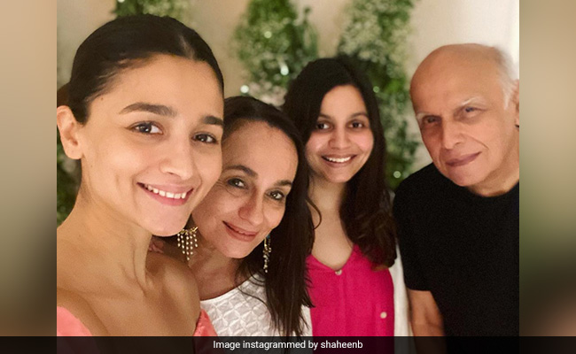Alia, Shaheen And Mahesh Bhatt Made Soni Razdan's Birthday Extra Special