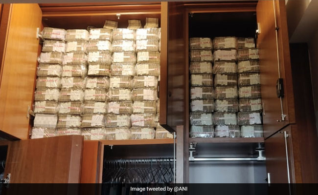 Multi-Crore Fake Billing Racket Busted, Tax Officials Seize Stacks Of Cash