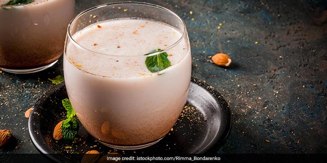 World Sight Day 2020: How To Make Carrot Milk Drink To Boost Eyesight And Immunity