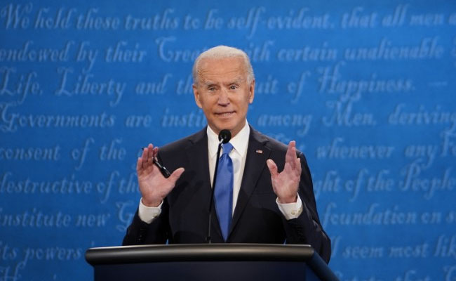 Joe Biden Knocks Trump As Rivals Barnstorm Heartland In Election Finale