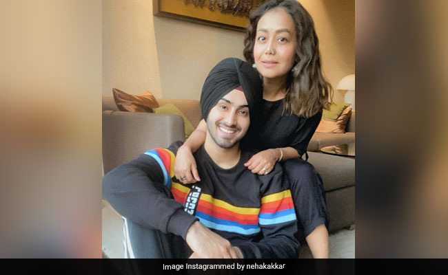 "You're Mine": Neha Kakkar Posts Adorable Pic With Rohanpreet Singh Amid Wedding Rumours