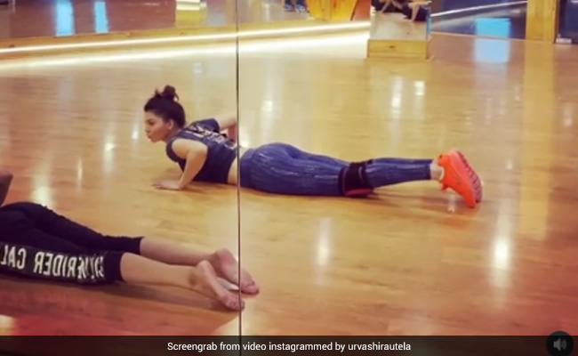 उर्वशी रौतेला ने डांस रिहर्सल करते हुए दिए गजब के एक्सप्रेशंस, देखें वायरल VIDEO