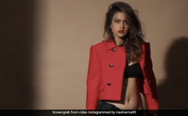 टीवी एक्ट्रेस निया शर्मा ने करवाया ग्लैमरस फोटोशूट, अब Video हो रहा है वायरल