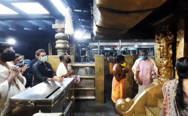 Sabarimala To Receive 2000 Pilgrims On Weekdays In Makaravilakku Season