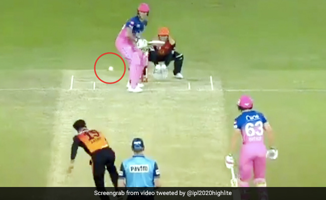 IPL 2020: राशिद खान ने डाली ऐसी रहस्यमयी गेंद, बोल्ड होने के बाद ऐसे देखने लगे बेन स्टोक्स - देखें Video