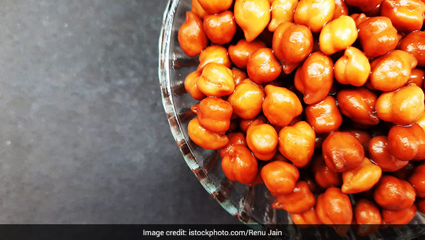 Navratri 2020: How To Make <i>Sookhe Kale Chane</i> At Home (Watch Recipe Video)