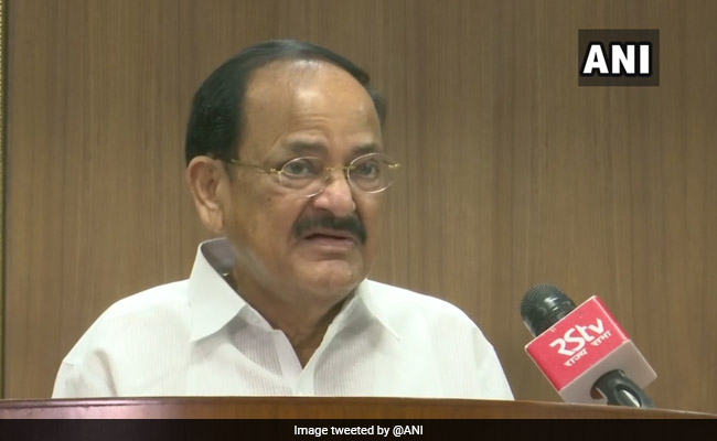 Venkaiah Naidu Visits Union Minister Shripad Naik In Goa Hospital