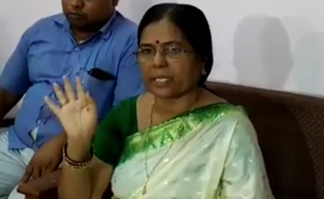 बिहार चुनाव: जेडीयू की उम्मीदवार पूर्व मंत्री मंजू वर्मा ने एक खास वर्ग को कुकर्मी कहा
