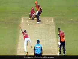 IPL 2020: डेविड वॉर्नर और जॉनी बेयरस्टो ने की चौके-छक्कों की बारिश, 2 मिनट में देखें उनकी पूरी पारी का Video IPL 2020: डेविड वॉर्नर और जॉनी बेयरस्टो ने की चौके-छक्कों की बारिश, 2 मिनट में देखें उनकी पूरी पारी का Video