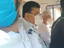 Hathras में स्याही फेंके जाने से नाराज संजय सिंह ने कहा-डरपोक हैं यूपी के मुख्यमंत्री Hathras में स्याही फेंके जाने से नाराज संजय सिंह ने कहा-डरपोक हैं यूपी के मुख्यमंत्री