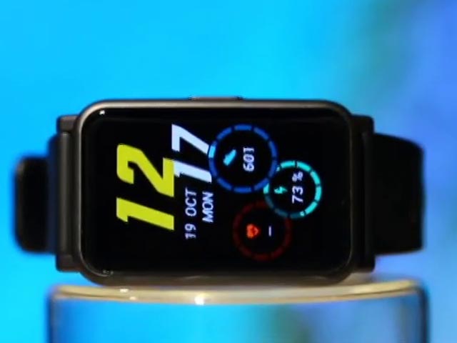 A Sensor-Laden Budget Smartwatch