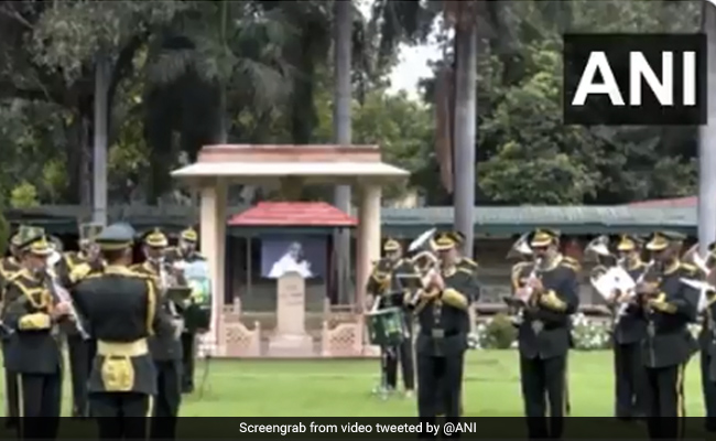 ITBP के जवानों ने बैंड पर 'रघुपति राघव राजा राम' की धुन से महात्मा गांधी को दी श्रद्धांजलि, देखें Video