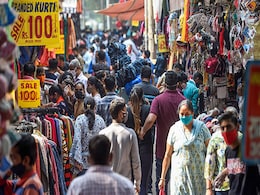 Delhi Police Launches Plasma Donors' Data Bank Amid Unprecedented Spike Delhi Police Launches Plasma Donors' Data Bank Amid Unprecedented Spike