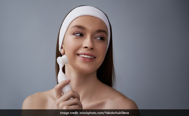 Amazon Great Indian Festival Sale 2020: From Foot Massagers To Face Cleansing Brushes, Beauty Gadgets At Up To 60% Off Amazon Great Indian Festival Sale 2020: From Foot Massagers To Face Cleansing Brushes, Beauty Gadgets At Up To 60% Off