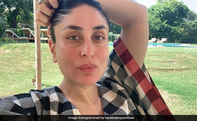 Kareena Kapoor, 5 Months Pregnant, Checks Into Instagram With A "Going Strong" Pic