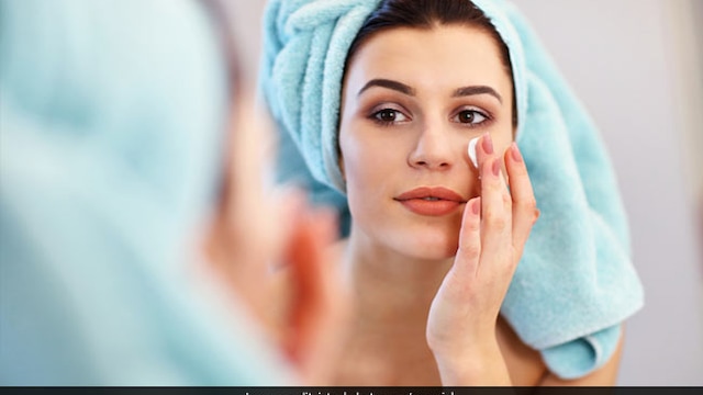 Long-term use of either acidic or alkaline cleansers do not impact the pH maintenance mechanism of skin