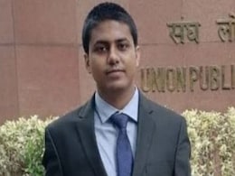 गांव के स्कूल से की पढ़ाई, फिर ली DU से डिग्री, ऐसे किसान का बेटा बना IAS गांव के स्कूल से की पढ़ाई, फिर ली DU से डिग्री, ऐसे किसान का बेटा बना IAS