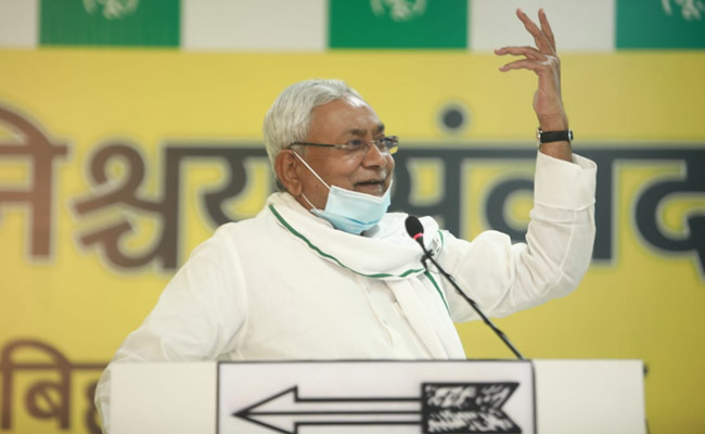 What Did Lalu Yadav Do Except Making Wife Chief Minister: Nitish Kumar