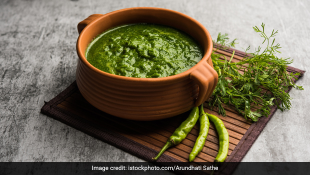 Almond Health Benefits: Pair Your Parathas With Almond Chutney For A Wholesome Winter Meal