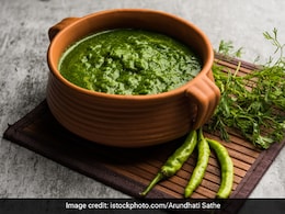 Guava Chutney Benefits: टमाटर, पुदीने की चटनी से हटकर एक बार ट्राई करें अमरूद की स्वादिष्ट चटनी, यहां है रेसिपी और इसे खाने के फायदे Guava Chutney Benefits: टमाटर, पुदीने की चटनी से हटकर एक बार ट्राई करें अमरूद की स्वादिष्ट चटनी, यहां है रेसिपी और इसे खाने के फायदे