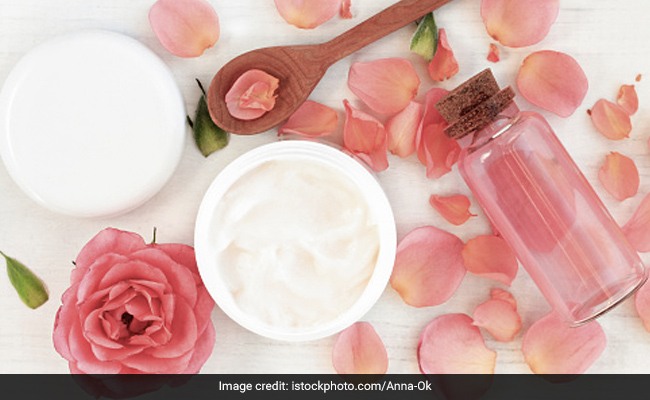 अपने स्किनकेयर रूटीन में जरूर शामिल करें ये Flower Face Pack, जानें फायदे