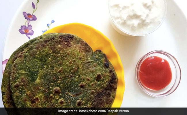 Diabetes Diet: This <i>Bajra Palak Roti</i> Is An Excellent Choice For Winter Meals
