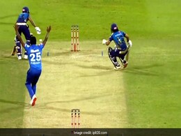 IPL 2020: स्टम्प्स के पास पड़ी थी गेंद, पास आकर खड़ा हो गया दूसरा बल्लेबाज, अय्यर ने पकड़ी गेंद और फिर... देखें Video IPL 2020: स्टम्प्स के पास पड़ी थी गेंद, पास आकर खड़ा हो गया दूसरा बल्लेबाज, अय्यर ने पकड़ी गेंद और फिर... देखें Video