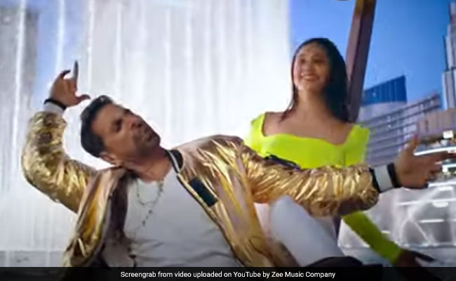 Burj Khalifa Song: 'लक्ष्मी बम' का गाना 'बुर्ज खलीफा' रिलीज, रॉकिंग अंदाज में दिखे अक्षय कुमार, देखें Video