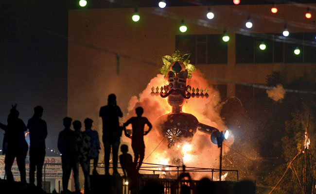 Dussehra 2021: Here&rsquo;s Why Vijaya Dashami is Always Celebrated After Navratri