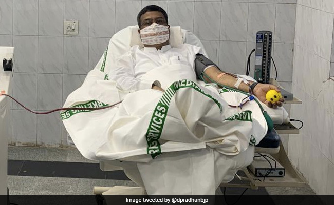 Dharmendra Pradhan Donates Plasma In Odisha