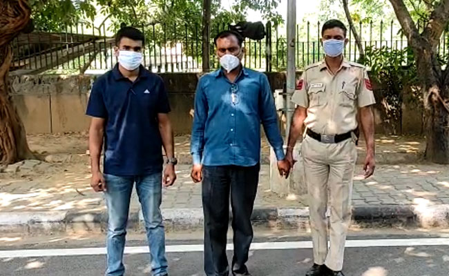 Man Creates Fake Facebook Profile Of Delhi Cop To Dupe People, Arrested