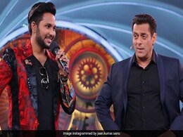 MNS के विरोध के बाद कलर्स ने मांगी माफी, बिग बॉस 14 में मराठी भाषा को लेकर हुआ था विवाद MNS के विरोध के बाद कलर्स ने मांगी माफी, बिग बॉस 14 में मराठी भाषा को लेकर हुआ था विवाद