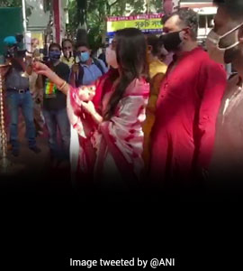 Watch: TMC's Nusrat Jahan Dances, Plays Dhak Amid Durga Puja Celebrations