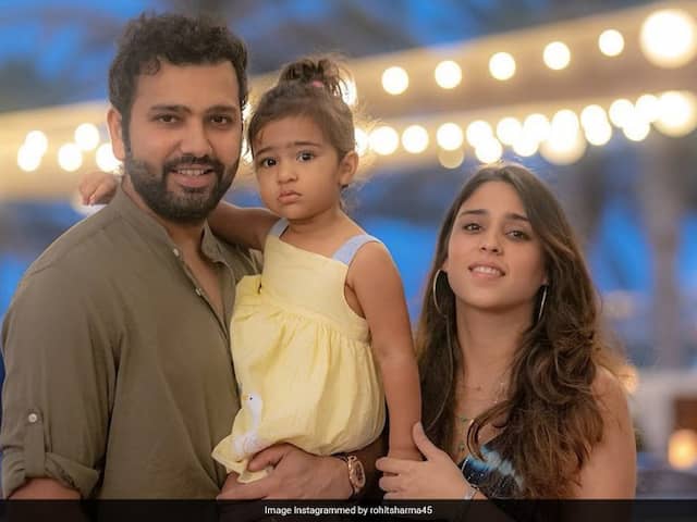 Rohit Sharma Posts A Wholesome Picture With Wife Ritika ...