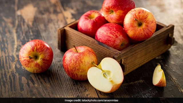 Stewed apples contain gut-healing pectin, says the nutritionist