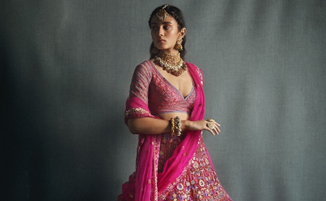 <i>Lehenga</i> Designs 2020: Latest <i>Lehenga</i> Styles For Brides-To-Be