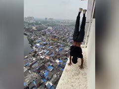 Mumbai Man Handstands On Ledge Of High Rise, Cops Now Searching For Him