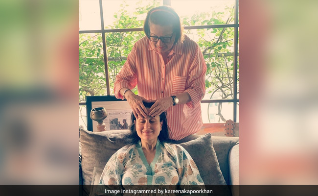 Kareena Kapoor, 5 Months Pregnant, Gets A "<I>Maalish</i>" From Mom Babita. See Pic