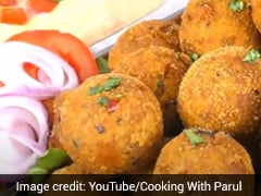 Quick Snack: How To Make 5-Minute Bread Balls With Instant Dip Quick Snack: How To Make 5-Minute Bread Balls With Instant Dip