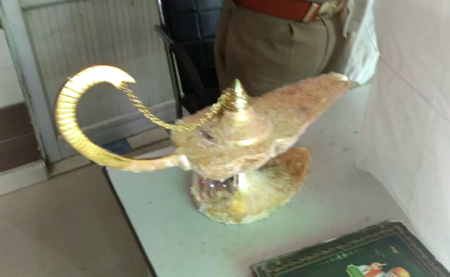 Con Artists Summon "Genie", Sell "Aladdin's Lamp" To UP Doctor For 31 Lakh