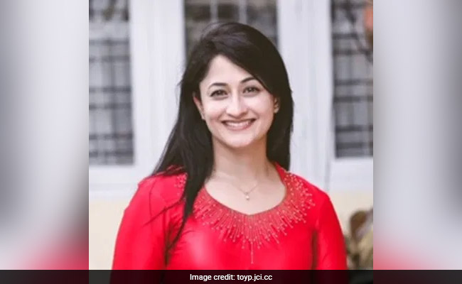 Indian-Origin Plastic Surgeon Named Outstanding Young Person 2020