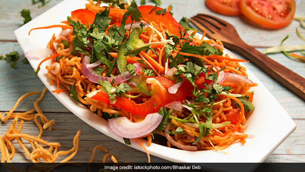 Carrot Gojju: A Tangy, High Protein Breakfast Recipe From Karnataka You'll Love This Season