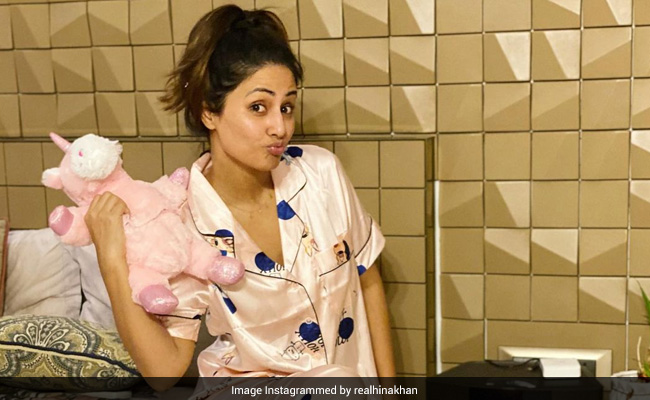 Hina Khan's Dad Wants Her To Start Saving Up. So, He Took This Step